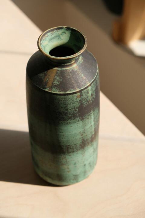 Vase Lichen Charbon