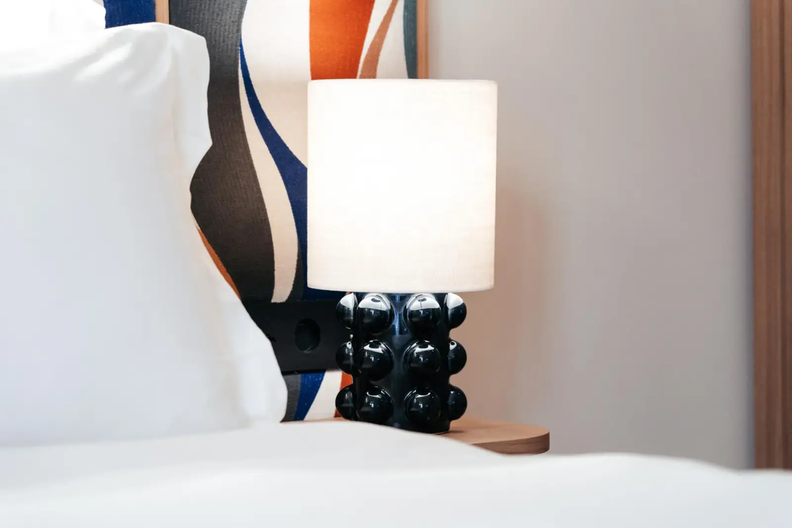 Luminaire céramique — Hôtel Le Padam